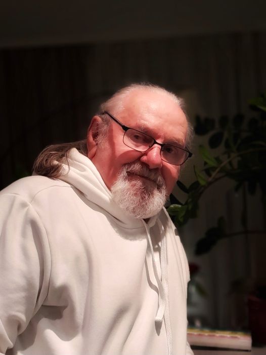 Może być zdjęciem przedstawiającym 1 osoba